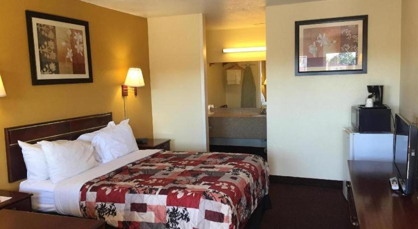 Americas Best Value Inn - Batesville Zewnętrze zdjęcie